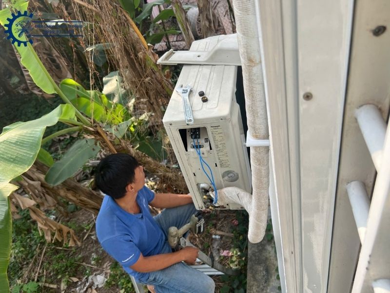 Xử Lý Máy Lạnh Chảy Nước Tại Bình Chuẩn Thuận An
