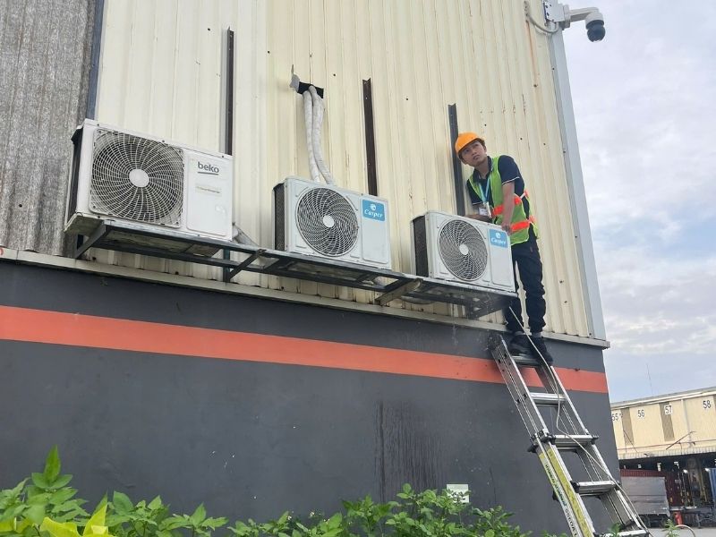 Máy Lạnh được Lắp đặt Hoàn Thiện Tại Tân Khánh